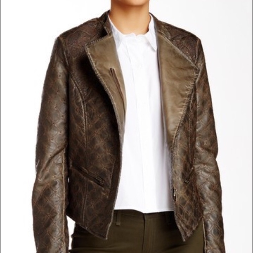 🎉🎉HOST PICK🎉🎉Amazing embroidered jacket